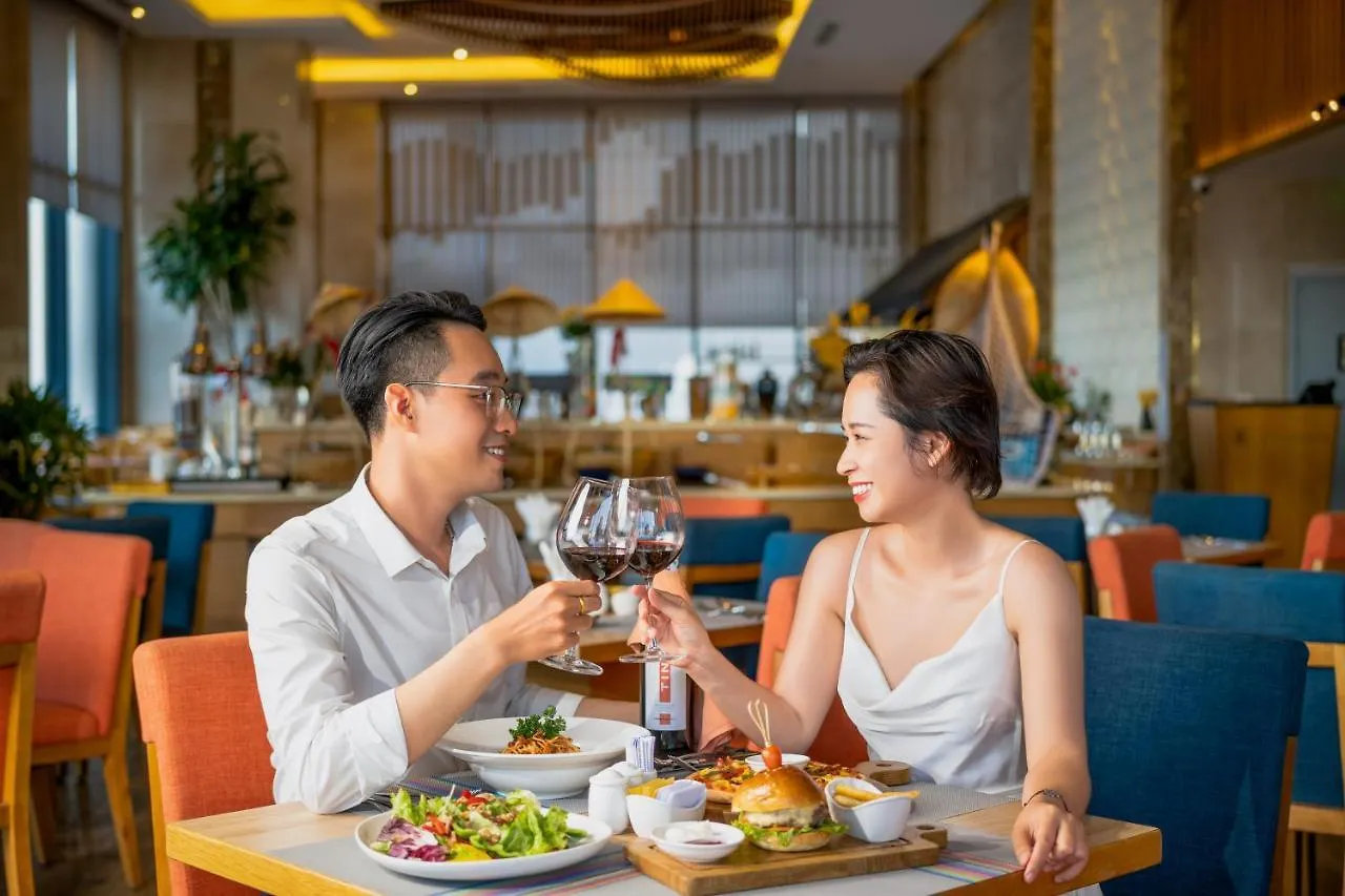 Sala Danang Beach Hotel  Da Nang